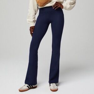 NWT Fabletics Oasis Pureluxe High-Waisted Pocket Kick Flare Navy Leggings Size L